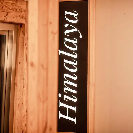 Himalaya Apartament *